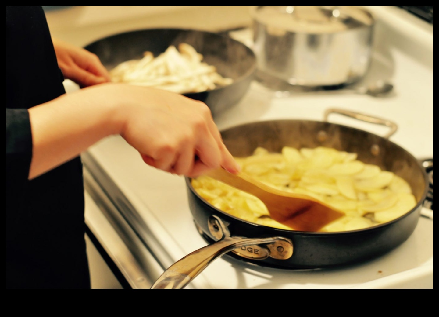 Homegrown Elegance: Εισάγει στυλ στην καθημερινή σπιτική μαγειρική