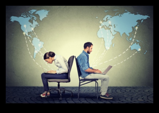 Συνομιλίες στον Χώρο Περιεχομένου: Χτίζοντας Σχέσεις μέσω Ψηφιακών Μέσων