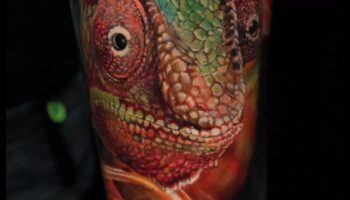 Ζυγαριά και γούνα: Αποκαλύπτοντας την τέχνη των τατουάζ ζώων