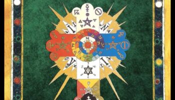 Ιερά σημάδια: Χρονικά φιλοτεχνημένα με συμβολική μελάνη