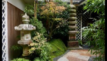 Bamboo and Stones: Japanese Gardening Secrets
